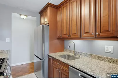 25 Jefferson Street 6D #6D, Hackensack, NJ 07601 - Photo 8