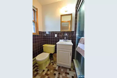 233 8th Street, Palisades Park, NJ 07650 - Photo 14