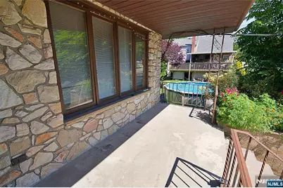 233 8th Street, Palisades Park, NJ 07650 - Photo 2