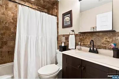 160 Arlington Boulevard, North Arlington, NJ 07031 - Photo 28