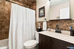 160 Arlington Blvd, North Arlington, NJ 07031 - Photo 28