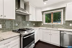 160 Arlington Blvd, North Arlington, NJ 07031 - Photo 18