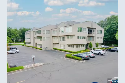 860 Wyckoff Avenue, Mahwah, NJ 07430 - Photo 38