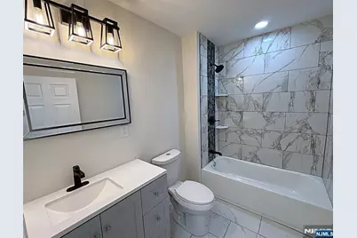 661 Stuyvesant Avenue, Trenton, NJ 08618 - Photo 8
