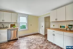 509 Farview St, Ridgewood, NJ 07450 - Photo 4