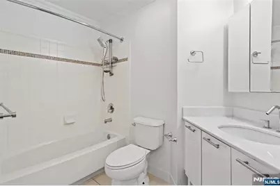 24 Ave At Port Imperial B46 #B46, West New York, NJ 07093 - Photo 24