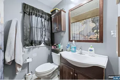 95 Cedar Avenue, Hackensack, NJ 07601 - Photo 10