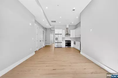 126 De Kalb Avenue 1A #1A, Jersey City, NJ 07306 - Photo 2