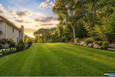 14 E Hill Court, Cresskill, NJ 07626 - Photo 8