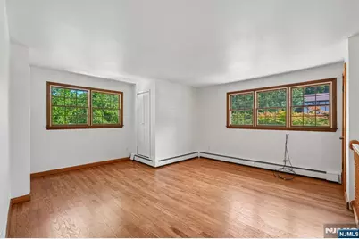 36 Page Drive, Oakland, NJ 07436 - Photo 8