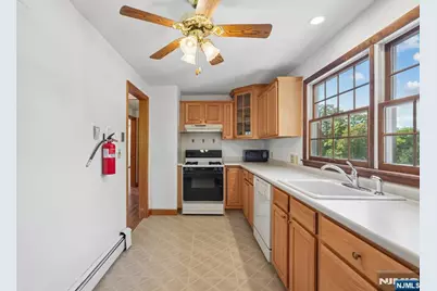 36 Page Drive, Oakland, NJ 07436 - Photo 16