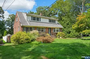36 Page Dr, Oakland, NJ 07436 - Photo 4