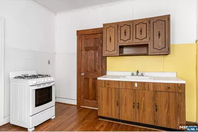341 Grove Street, East Rutherford, NJ 07073 - Photo 14