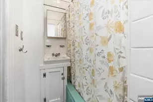 341 Grove St, East Rutherford, NJ 07073 - Photo 16