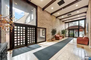 300 Gorge Road 57, Cliffside Park, NJ 07010 - Photo 2