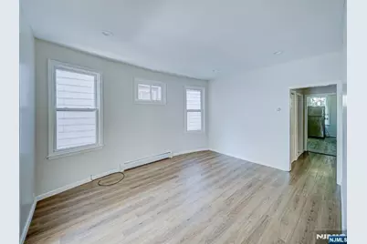 193 Clerk Street, Jersey City, NJ 07305 - Photo 12