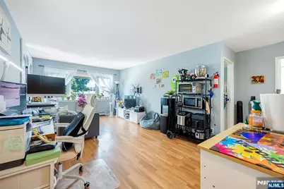 120 32nd Street 2B #2B, Union City, NJ 07087 - Photo 10