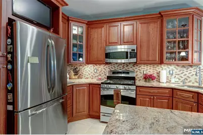 312 Wilshire Drive 3013 #3013, Nutley, NJ 07110 - Photo 8