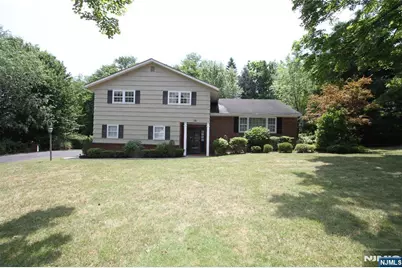 10 Bayberry Drive, Montvale, NJ 07645 - Photo 1