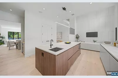 66 Jefferson Avenue, Tenafly, NJ 07670 - Photo 10