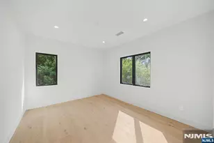 66 Jefferson Ave, Tenafly, NJ 07670 - Photo 28