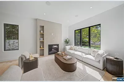 66 Jefferson Avenue, Tenafly, NJ 07670 - Photo 4