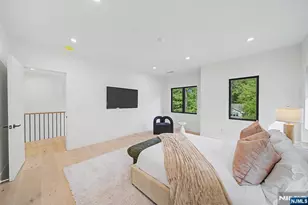 66 Jefferson Ave, Tenafly, NJ 07670 - Photo 32