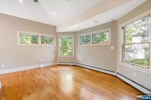 194 Christie Heights St, Leonia, NJ 07605 - Photo 10
