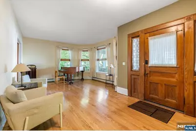194 Christie Heights Street, Leonia, NJ 07605 - Photo 4