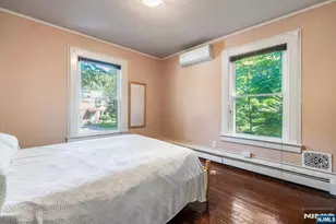 194 Christie Heights St, Leonia, NJ 07605 - Photo 18
