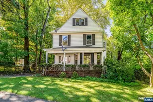 194 Christie Heights St, Leonia, NJ 07605 - Photo 2