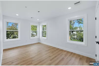 92 Speedway Avenue, Newark, NJ 07106 - Photo 16