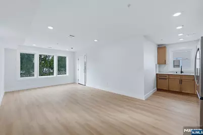 92 Speedway Avenue, Newark, NJ 07106 - Photo 6