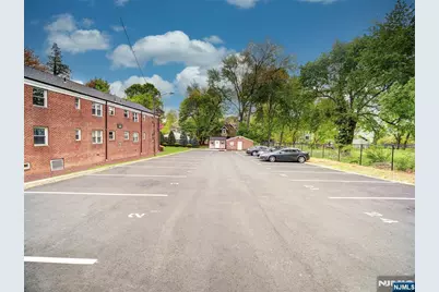 138 Lincoln Street B4 #B4, Montclair, NJ 07042 - Photo 20