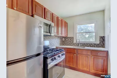 138 Lincoln Street B4 #B4, Montclair, NJ 07042 - Photo 10