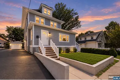 146 Poplar, Ridgefield Park, NJ 07660 - Photo 2