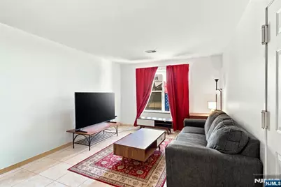 272 Walnut Street 5D #5D, Newark, NJ 07105 - Photo 2