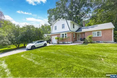 34 Andrew Avenue, Oakland, NJ 07436 - Photo 2