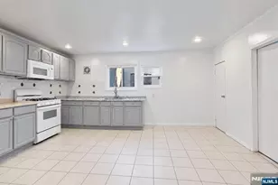 303 43rd St, Union City, NJ 07087 - Photo 2