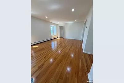 31 Marginal Road, Rutherford, NJ 07070 - Photo 8