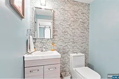 354 Highland Avenue, Orange, NJ 07050 - Photo 10