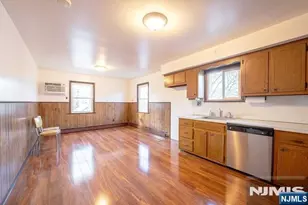 2183 Hudson Street 2nd Fl, Fort Lee, NJ 07024 - Photo 2