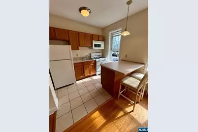 155 Union Avenue 109 #109, Rutherford, NJ 07070 - Photo 6