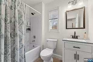 9 Wedgewood Dr 93, Verona, NJ 07044 - Photo 12