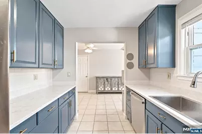 9-06 6th Street, Fair Lawn, NJ 07410 - Photo 2