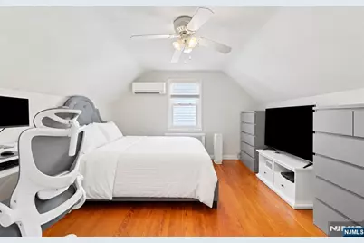 9-06 6th Street, Fair Lawn, NJ 07410 - Photo 18