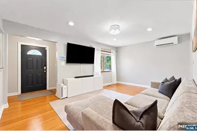 9-06 6th Street, Fair Lawn, NJ 07410 - Photo 4