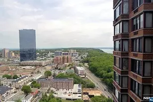 100 Old Palisade Road 3916, Fort Lee, NJ 07024 - Photo 8