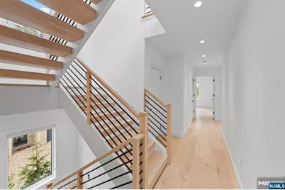 13 Lasher Lane, Edgewater, NJ 07020 - Photo 28