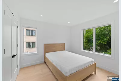 13 Lasher Lane, Edgewater, NJ 07020 - Photo 34